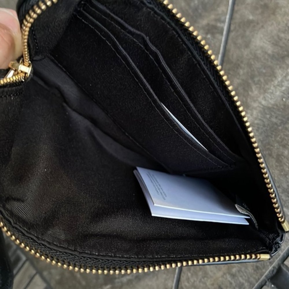 Coach Corner Zip Wristlet Black Leather - Picture 3 of 16